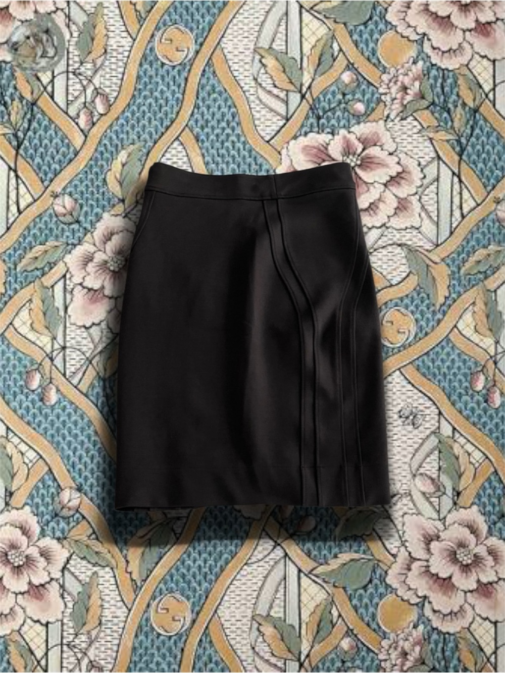 GUCCI Skirt. Gucci Stretch Wool Skirt. 2008 Vintage GUCCI Skirt.